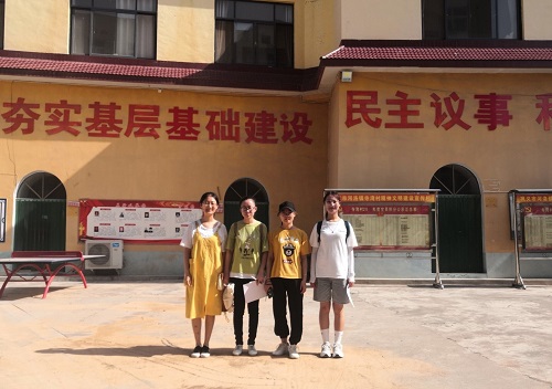 队员合影.jpg